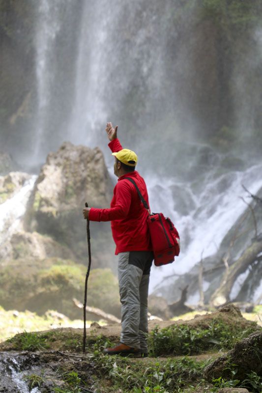 پیمایش مسیر آبشار زرد لیمه در کوهرنگ  40