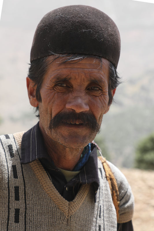 پیمایش مسیر آبشار زرد لیمه در کوهرنگ  49