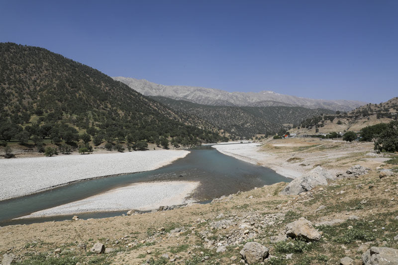 پیمایش مسیر آبشار زرد لیمه در کوهرنگ  68