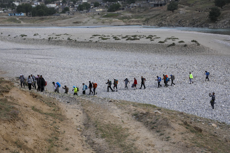 پیمایش مسیر آبشار زرد لیمه در کوهرنگ  72