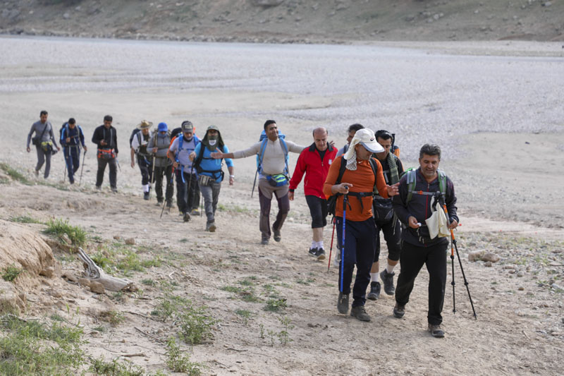 پیمایش مسیر آبشار زرد لیمه در کوهرنگ  73