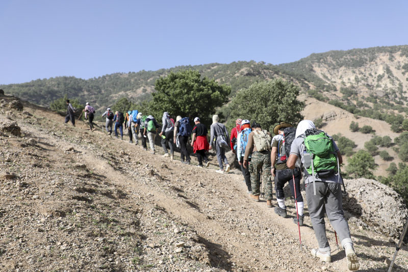 پیمایش مسیر آبشار زرد لیمه در کوهرنگ  83