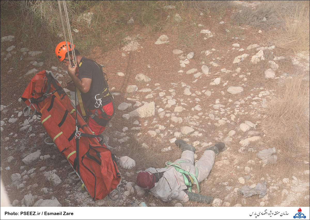 مانور نجات آتش نشانی منطقه 4