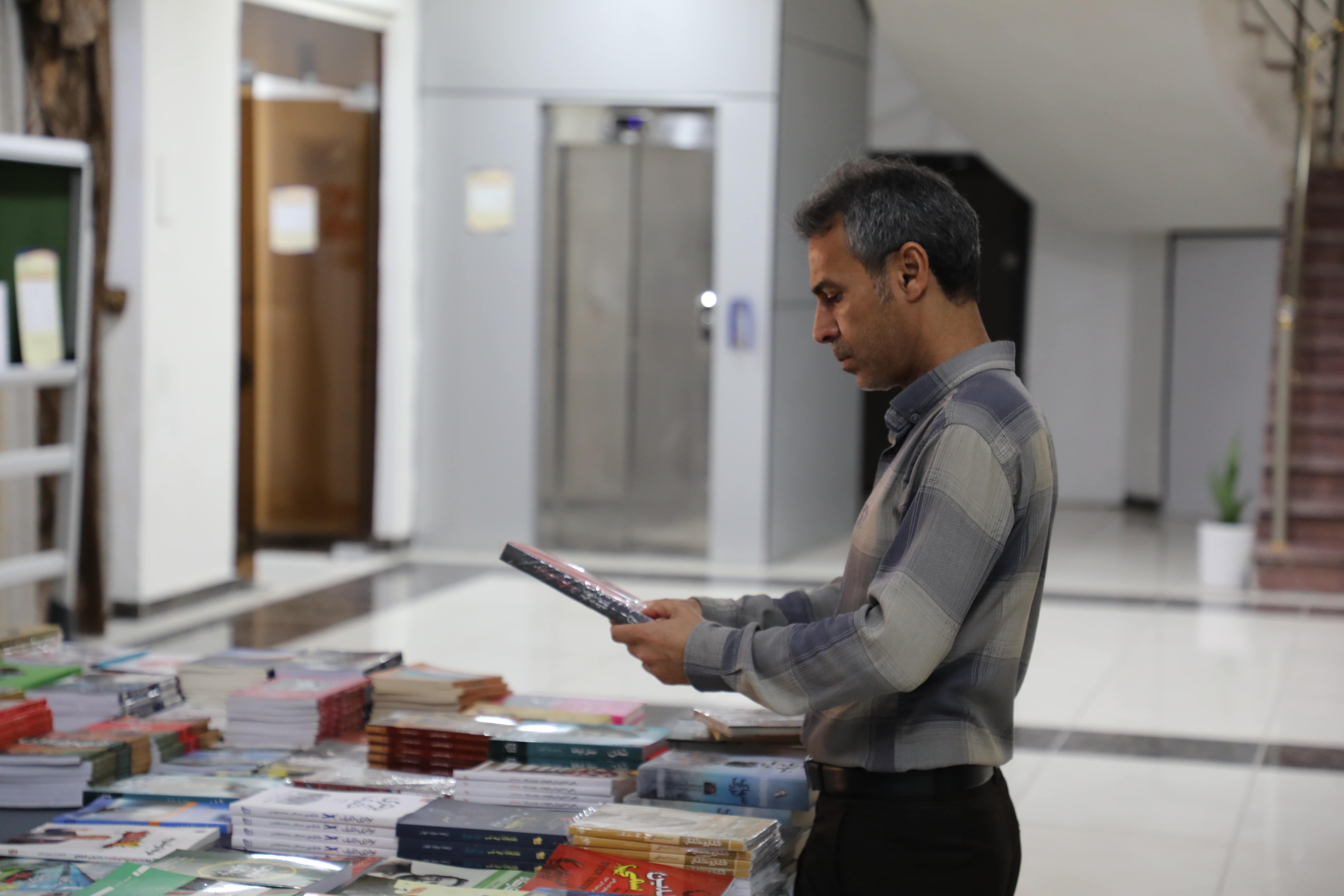 نمایشگاه کتاب 1