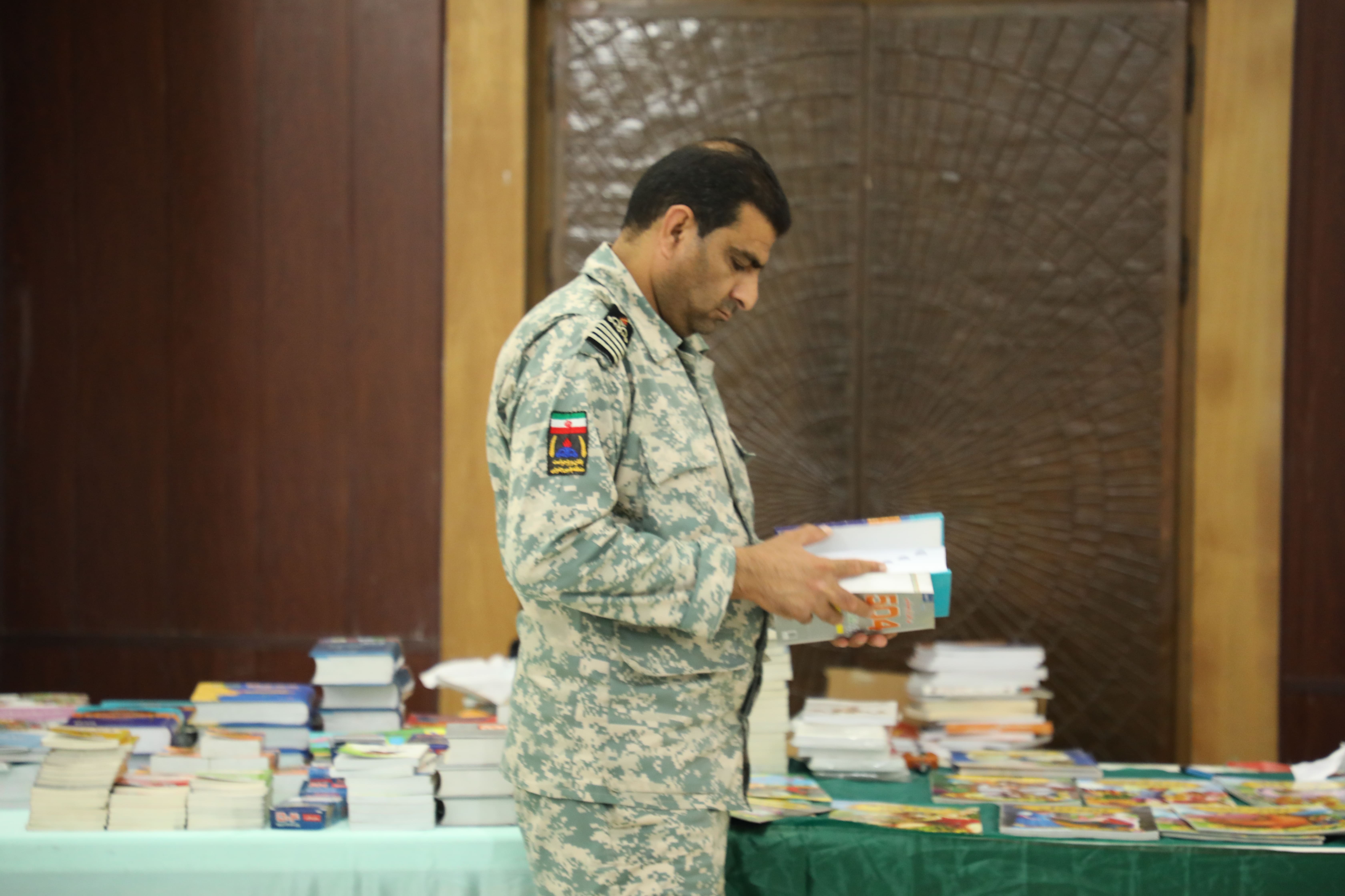 نمایشگاه کتاب 14