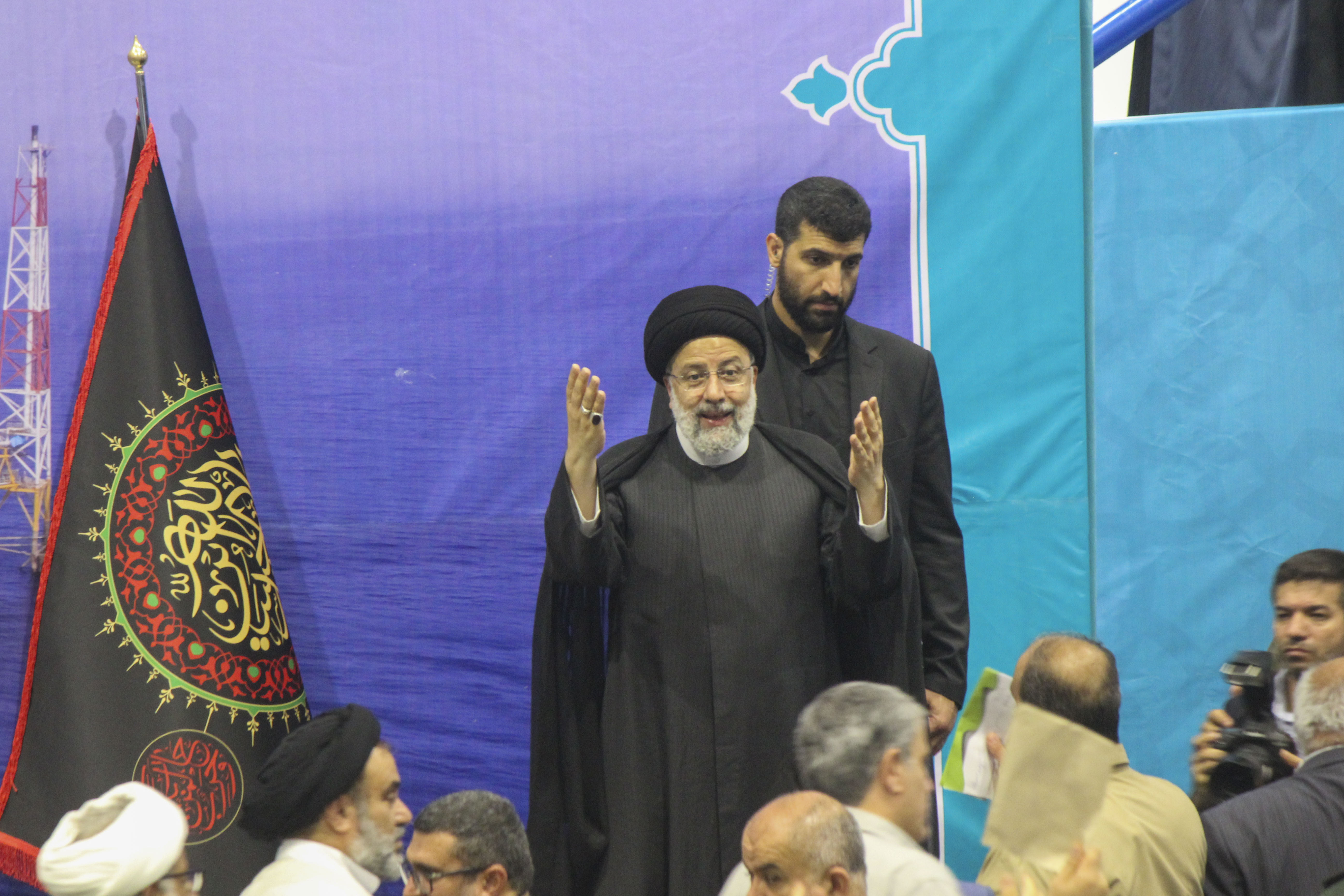 سفر ریسجمهور به پارس جنوبی 38