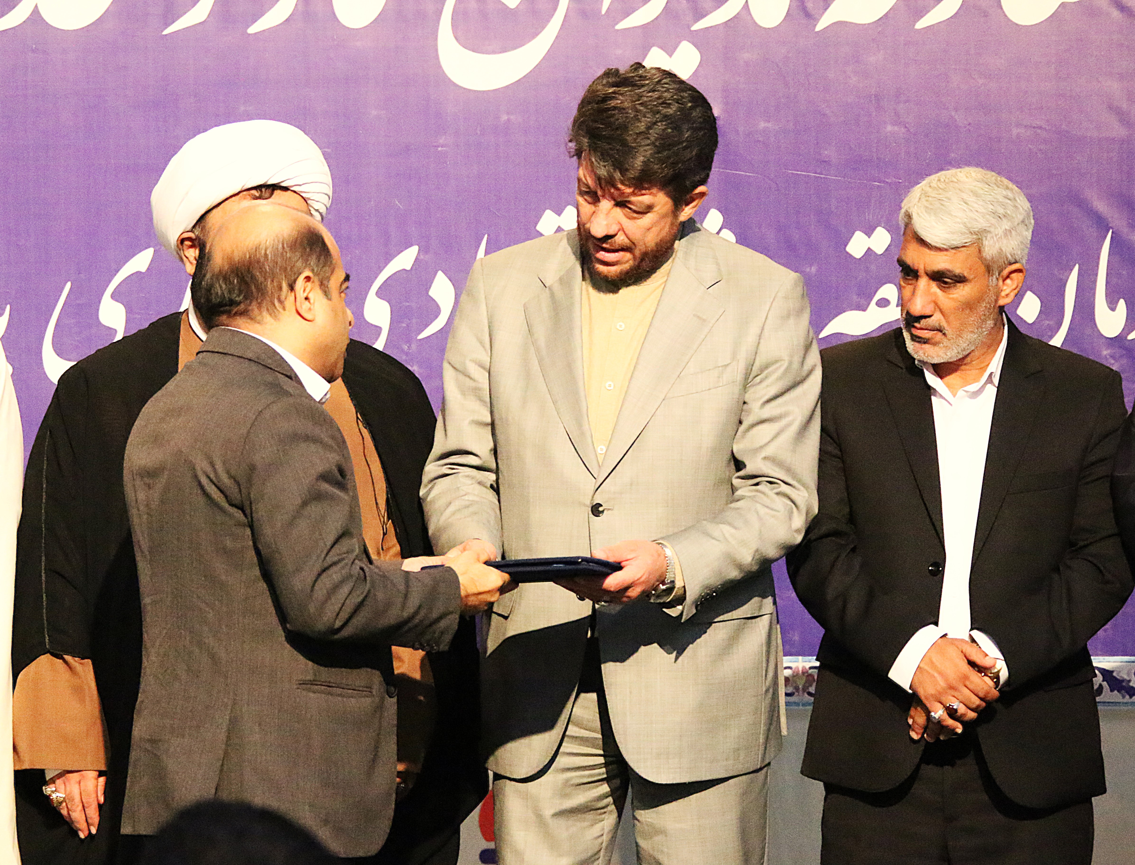 معارفه حیاطی 7