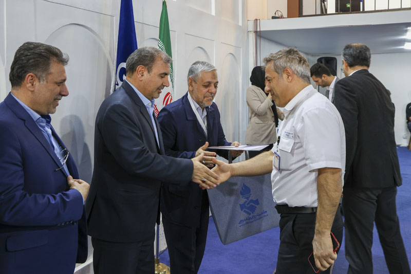 اختتامیه نمایشگاه 15