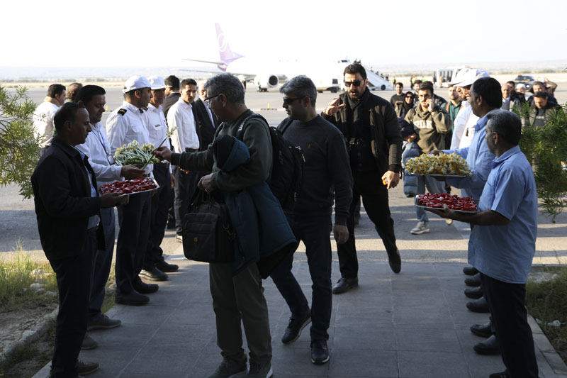 ورود نمادین امام 2