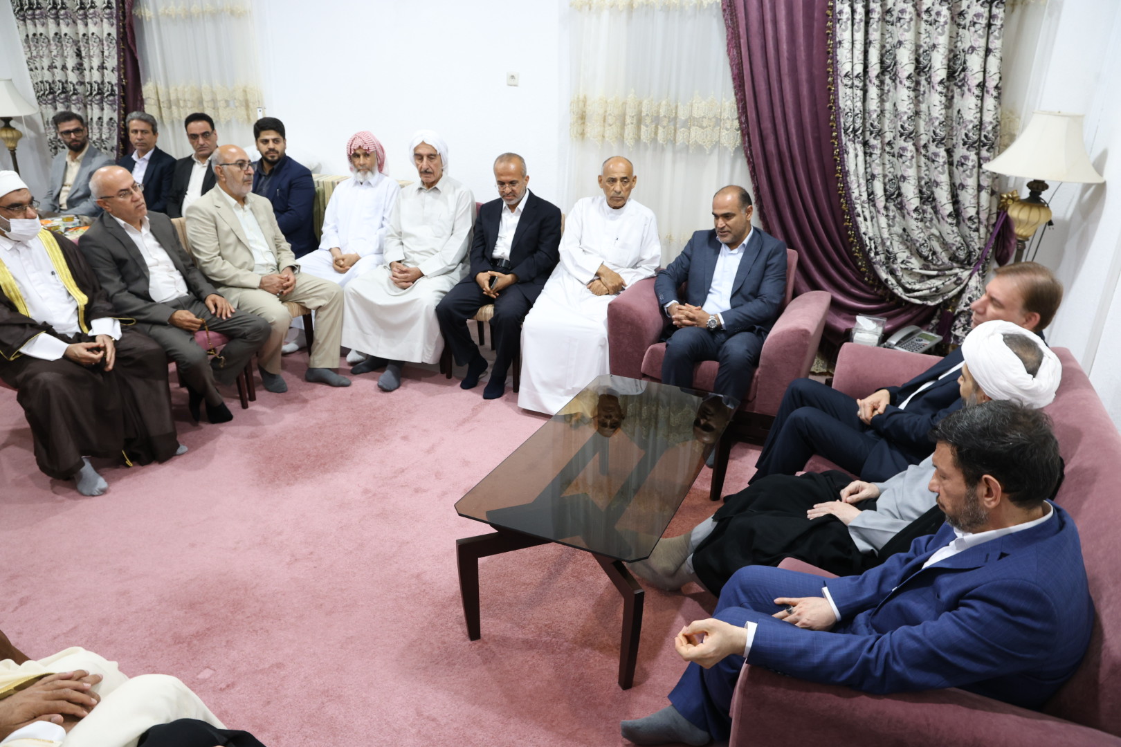 نشست با حجت الاسلام خلیلی