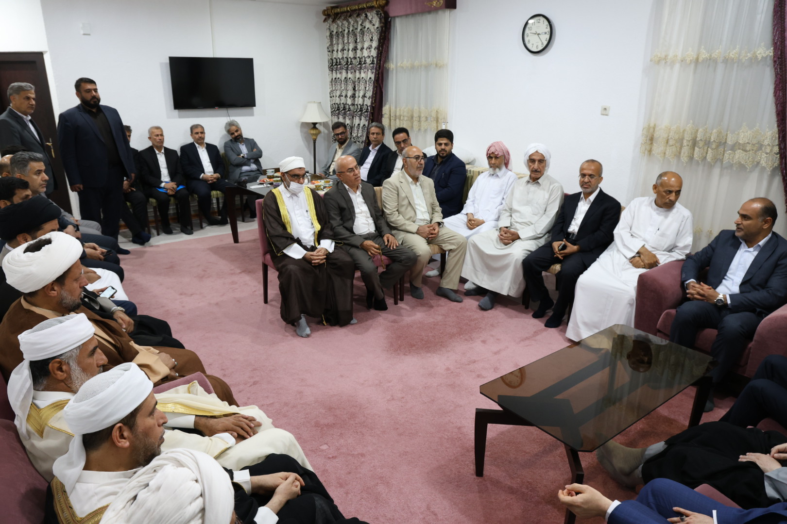 نشست با حجت الاسلام خلیلی