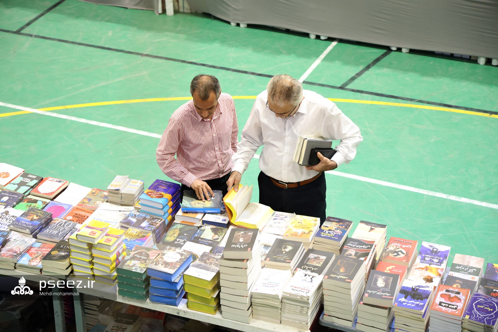 نمایشگاه کتاب